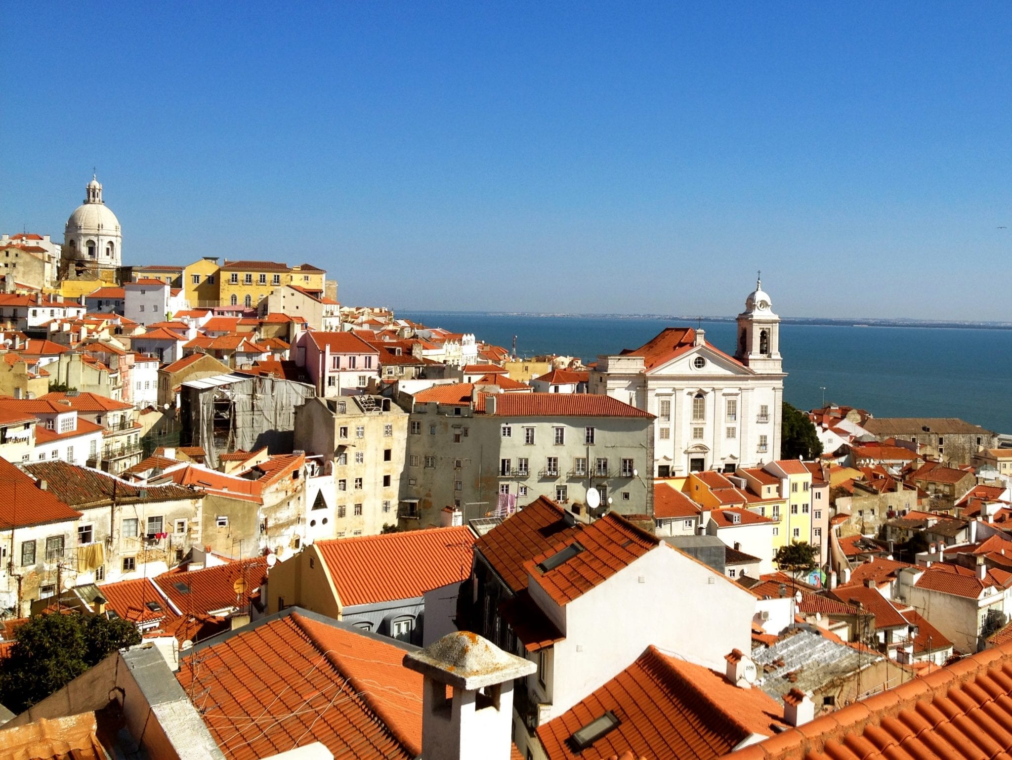 The Sunshine of Lisbon - Adventurous Kate : Adventurous Kate
