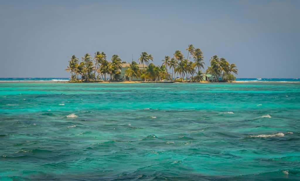 Sailing Belize