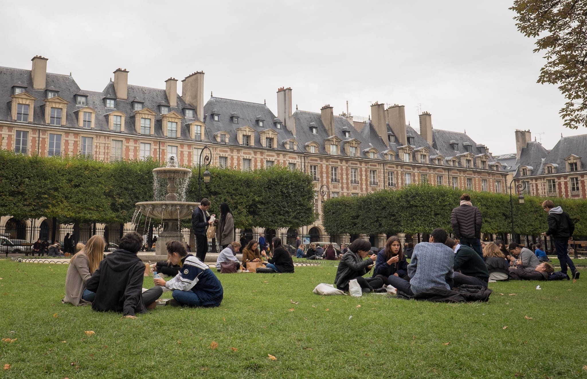 Best Neighborhoods in Paris to Stay for an Unforgettable Experience