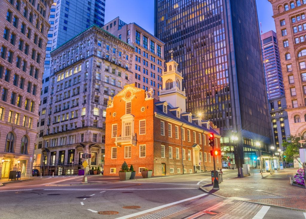 boston tours at night