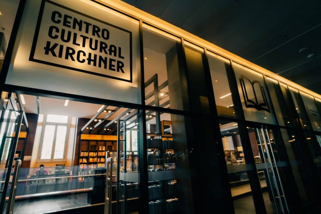 A room at what looks like a library reading Centro Cultural Kirchner.