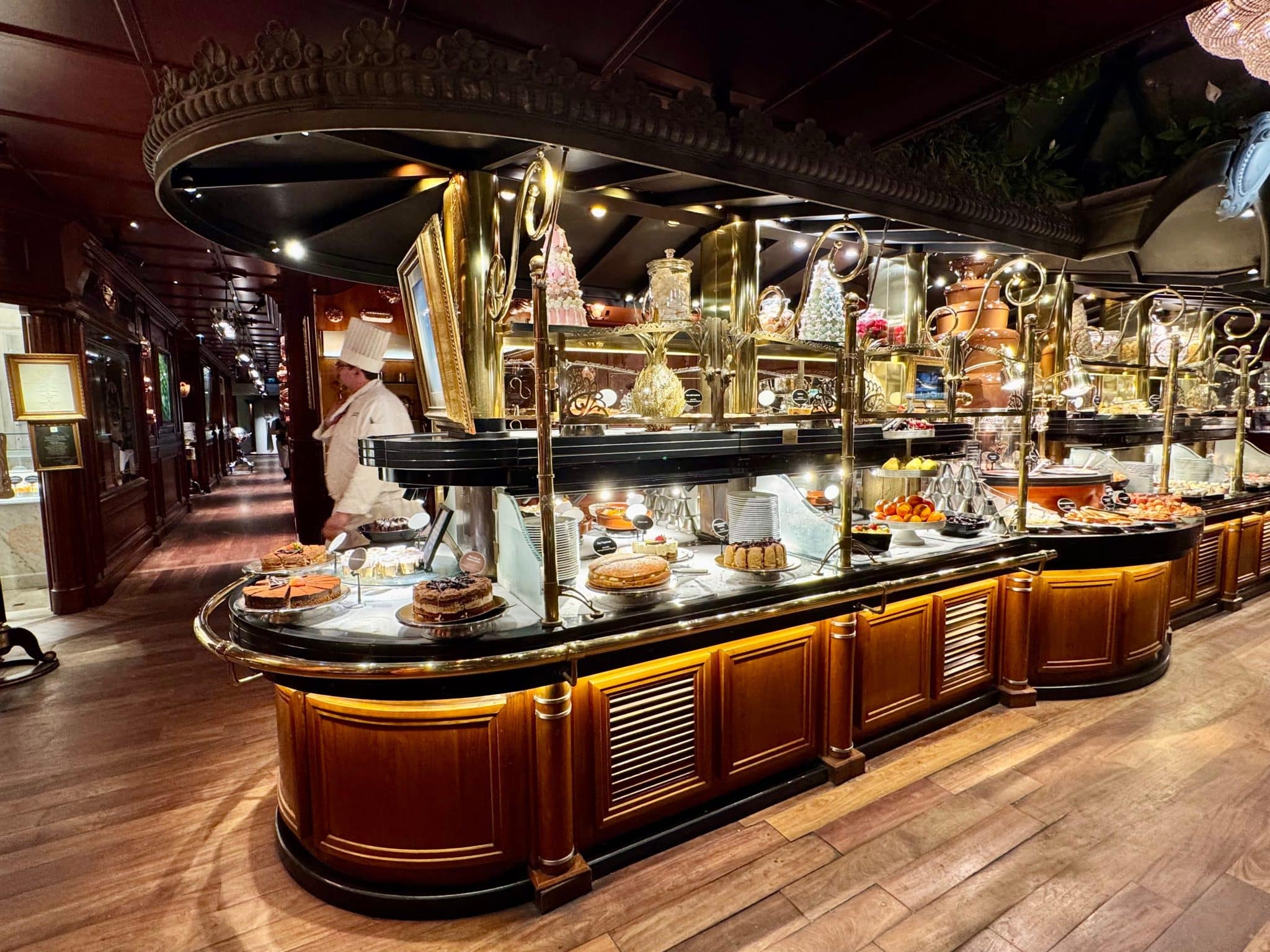 Les Grands Buffets: Worth It Or Not? A Detailed Review